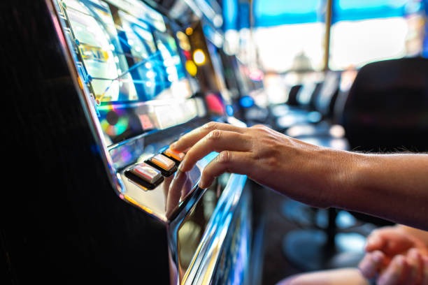 sm605 Microgaming blackjack interface showing player hand, dealer hand, and action buttons